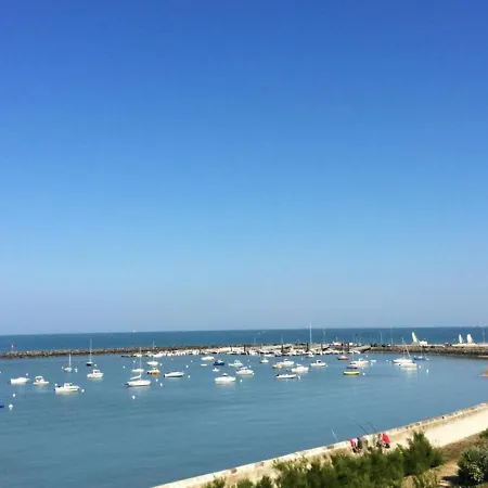 Studio Avec Balcon A Chatelaillon-plage, Proche Plage Et Commerces - Fr-1-246-55 Appartement *